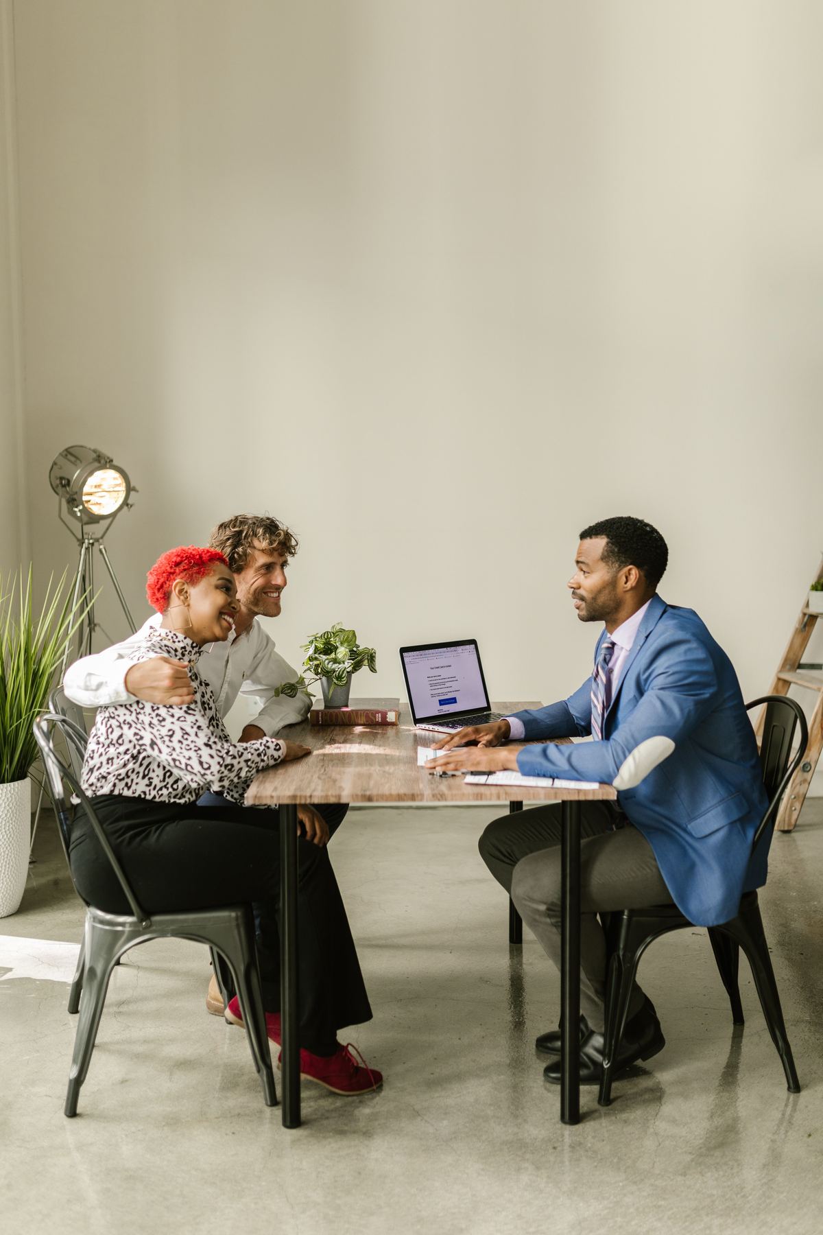 Advisor at work / office interior
